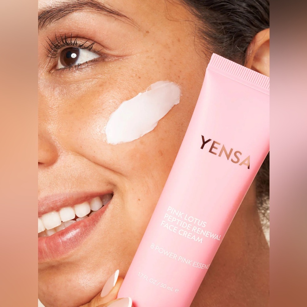 Depuffing!YENSA Pink Lotus Face Cream POWERED BY 8 POWERPINK ESSENCE 15ml